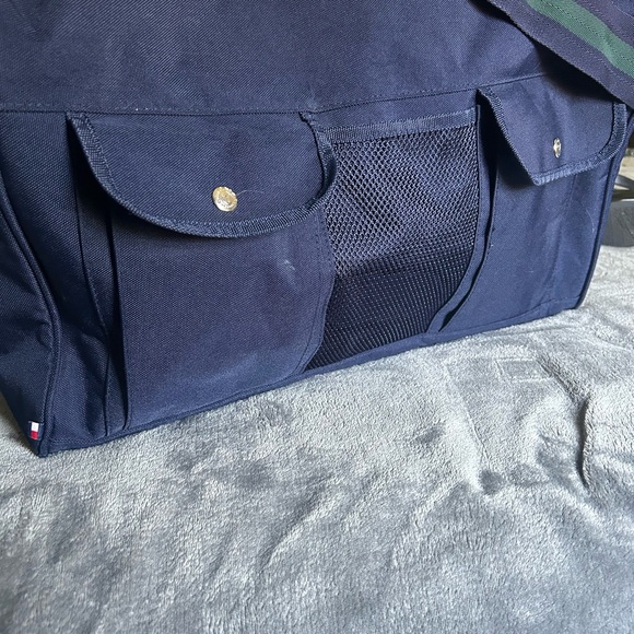 Tommy Hilfiger navy blue canvas overnight bag. - Picture 3 of 3